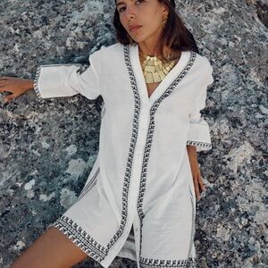 ZARA WHITE EMBROIDERED TUNIC DRESS. NEW WITH TAGS.